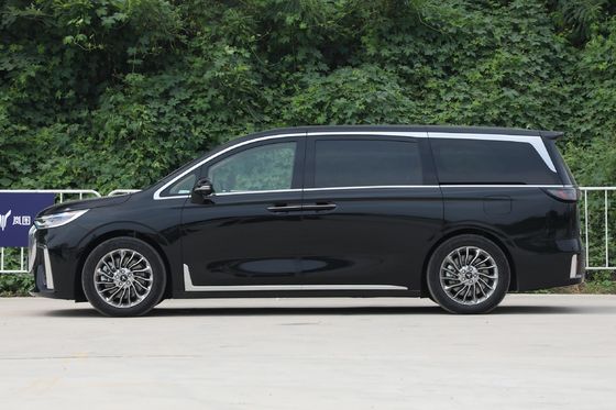 PHEV Plug In Hybrid Electric Vehicle 1.5T 4WD MPV EV Car 200km/H VOYAH DREAMER